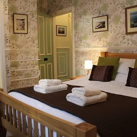 Athol Guest House 3* Filey