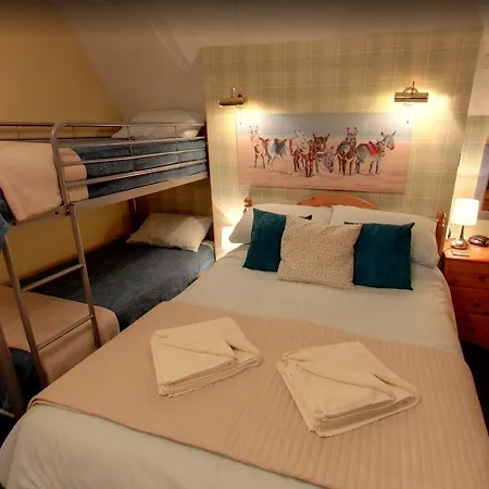 Athol House Bed & Breakfast