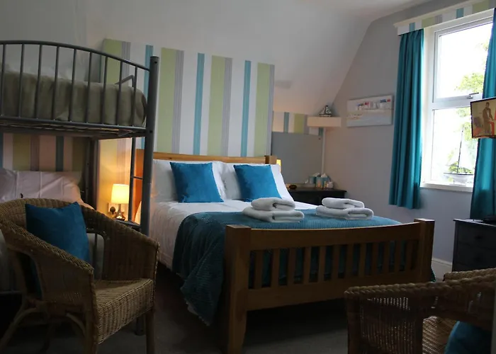 Athol Guest House Bed & Breakfast 3*