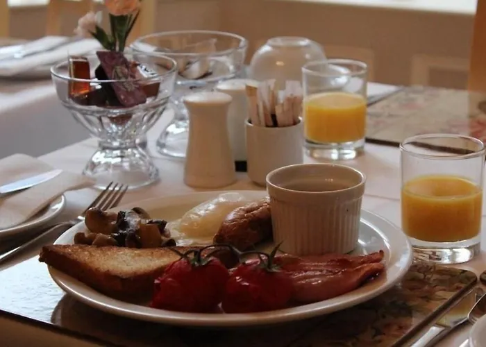 Athol Guest House 3* Filey