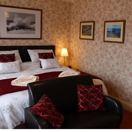 Bed & Breakfast Athol House
