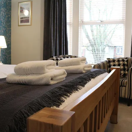 Bed & Breakfast Athol House 3*