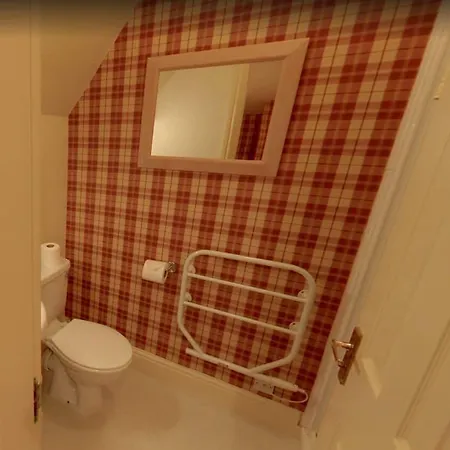 Athol House Oda ve Kahvaltı 3*